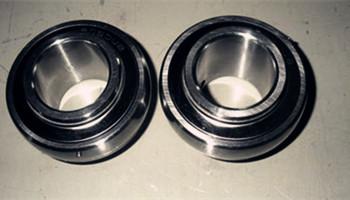 腐蝕環(huán)境中選擇440還是304不銹鋼軸承?